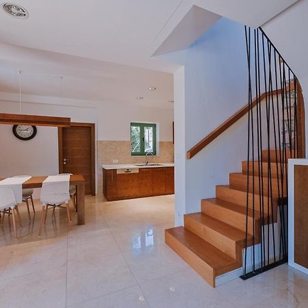 Vila Stala Malinska Bagian luar foto