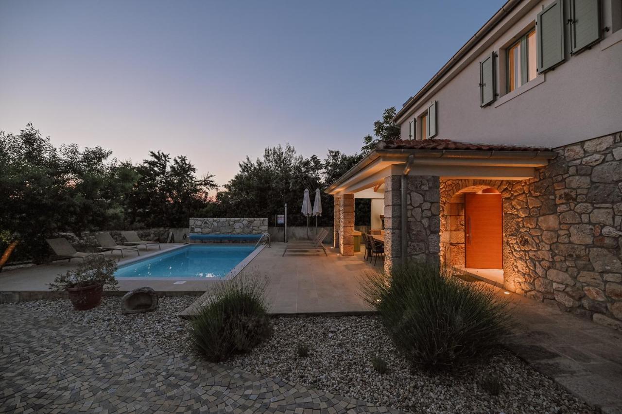Vila Stala Malinska Bagian luar foto